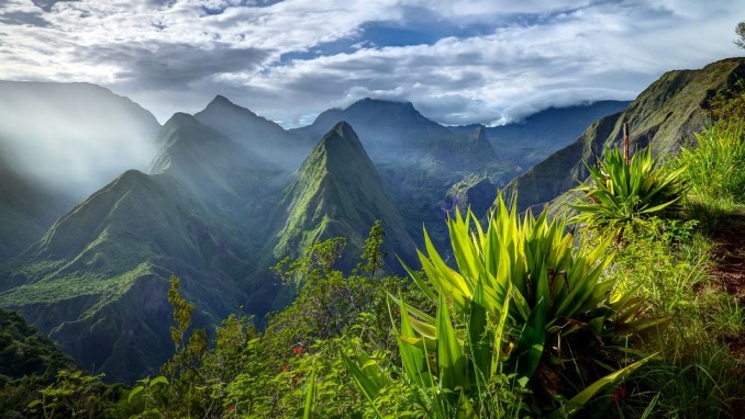 LA REUNION - most beautiful islands in the world