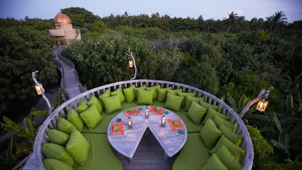 SONEVA FUSHI - DINING UNDER THE STARS