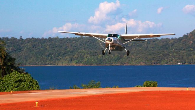 SONEVA KIRI - ARRIVAL WITH RESORT'S PRIVATE PLANE