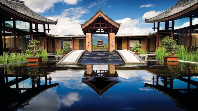 BANYAN TREE, LIJIANG