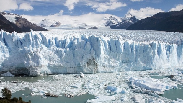 PERITO MORENO GLACIER, ARGENTINA