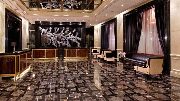 TRUMP INTERNATIONAL HOTEL & TOWER, TORONTO, ONTARIO