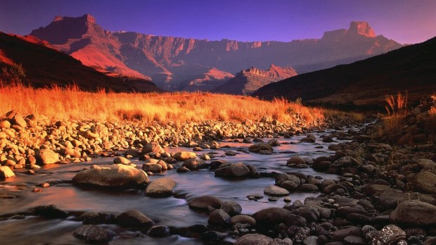 NORTHERN DRAKENSBERG TREK, SOUTH AFRICA