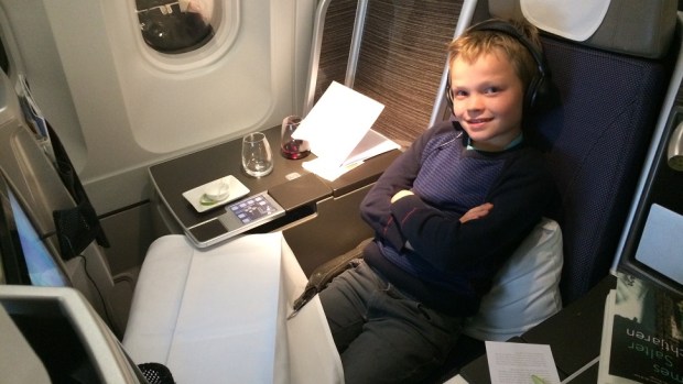 VIKTOR IN THE BRUSSELS AIRLINES A330 BUSINESS CLASS ON THE WAY BACK HOME