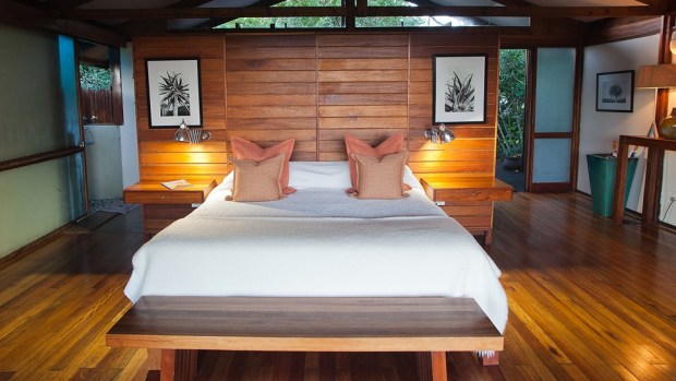 MAKAKATANA BAY LODGE, SOUTH AFRICA