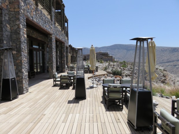 ROSE LOUNGE: TERRACE