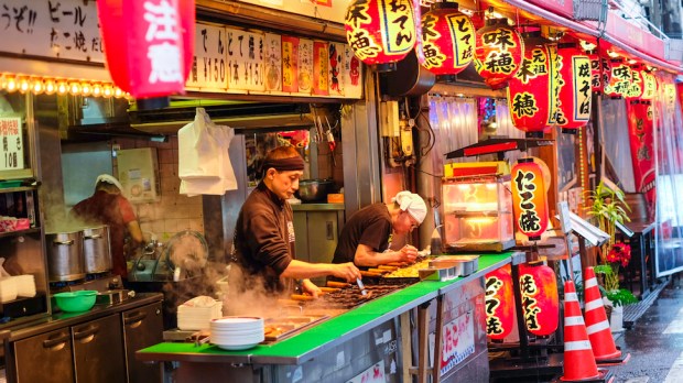 SAMPLE ON STREETFOOD IN OSAKA