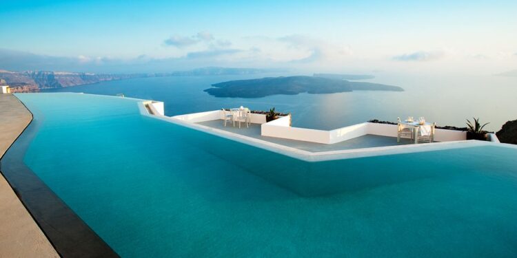 Top 10: most beautiful hotel pools in the world