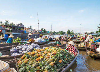 Can Tho Floating market