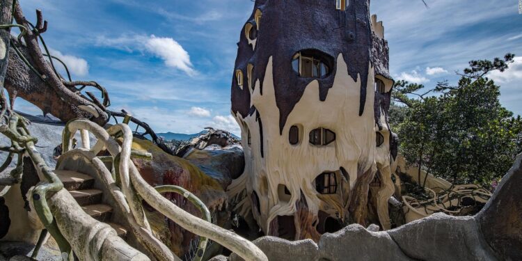 Hang Nga Guesthouse (Crazy House)