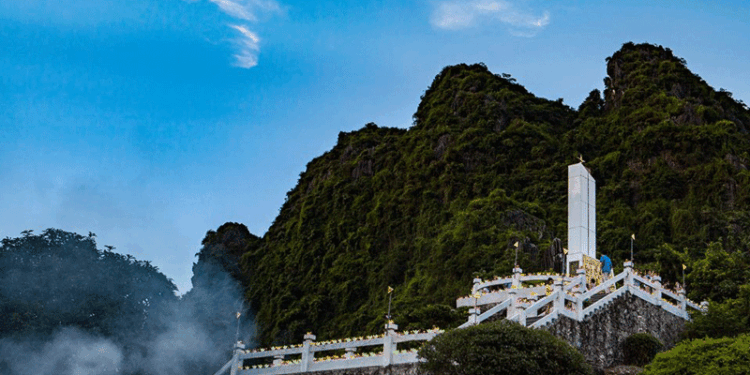 Vung Duc Temples and Grottoes