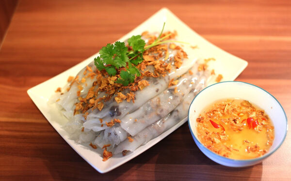 Banh Cuon (Bánh Cuốn)