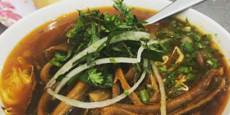 Mien Luon (Eel vermicelli noodle)