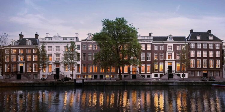 Top 10 best luxury hotels in Amsterdam