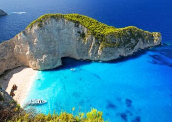 Top 10 most beautiful beaches in the world