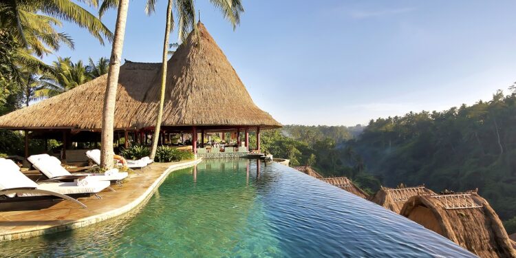 Travel tip: join an exclusive travel club for free!