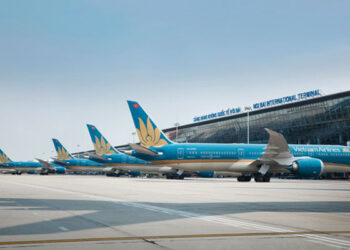 Vietnam proposes resumption of international flights