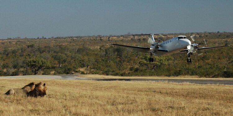 Top 10: luxury hotels with private helipads & airports