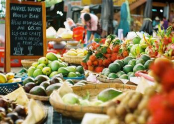 Vietnamese Fruits: 15 Tasty Fruits of Vietnam