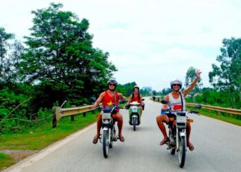 VIETNAM BY MOTORBIKE: THE BEST SIX WEEKS OF MY LIFE