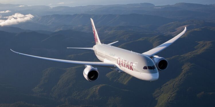 The A350 vs B787 Dreamliner: which plane is best?