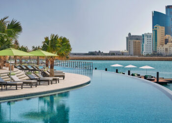 How to book Four Seasons hotels at the cheapest rate?