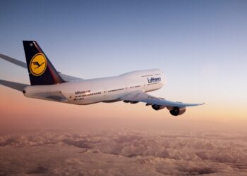 Travel tip: 11 websites that you need to check before you fly