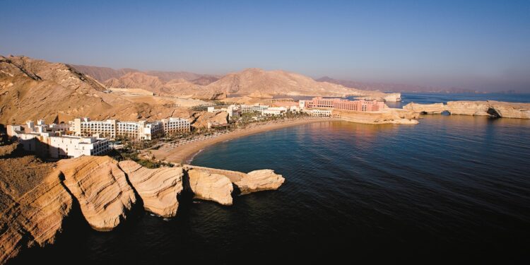 Top 10 best luxury hotels in Oman