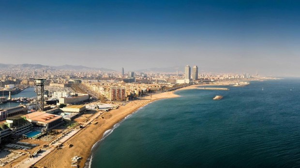 BARCELONETA BEACH, BARCELONA (SPAIN)