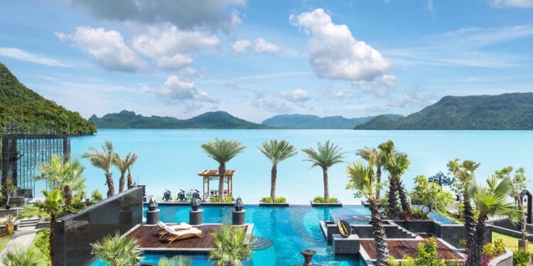 Top 10: the most astonishing beach retreats in Asia